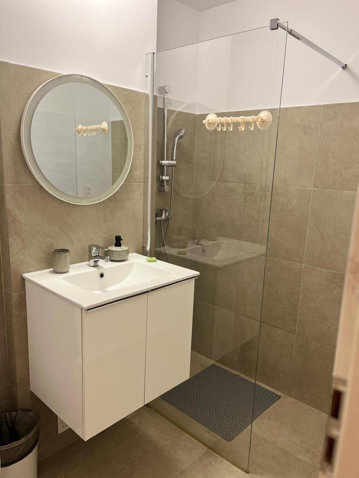Apartament De Lux Craiova Exteriör bild